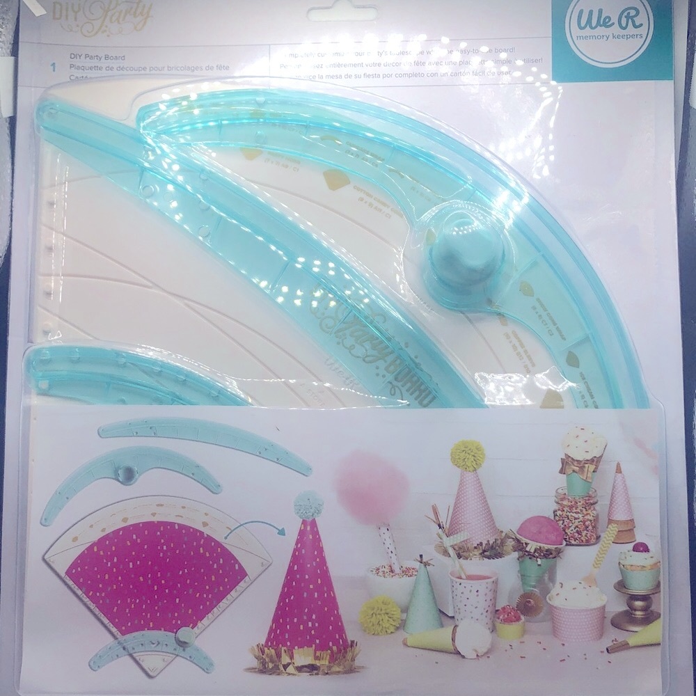 We R Memory Keepers DIY Party Board - Crafting Cutter - Blue